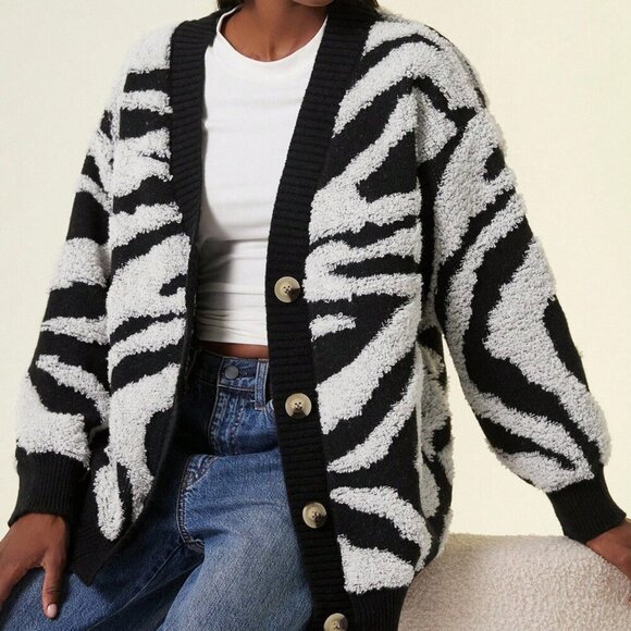 Black & White Casual Women's Graphic zebra Pattern Drop Shoulder Cardigan - Picture 1 of 6